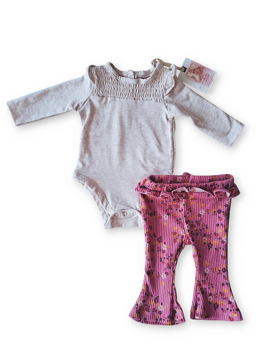 Jessica Simpson conjunto legging flores mameluco - Talla 6a9m