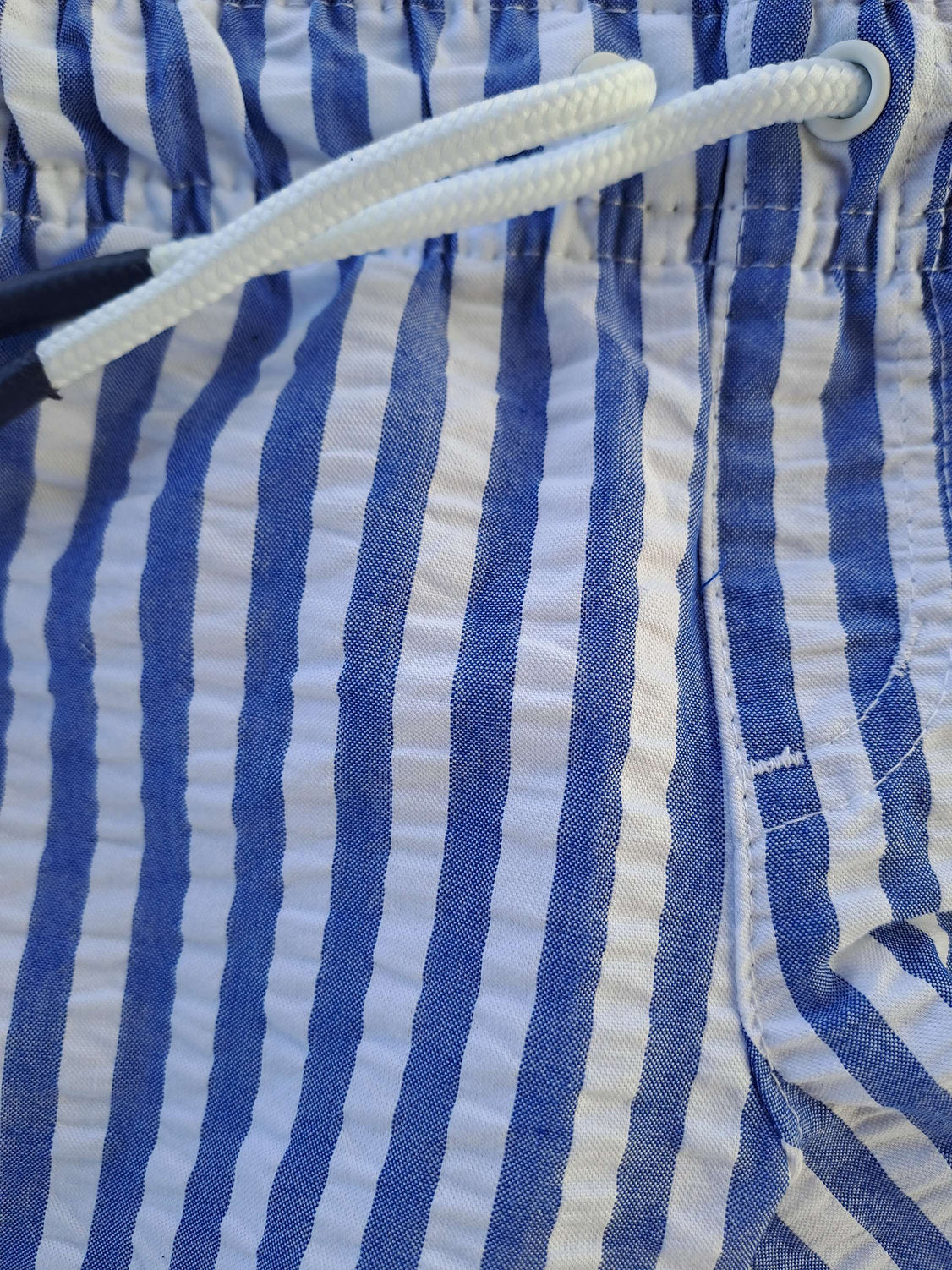 Cat & Jack short azul rayas blancas - Talla 12 meses