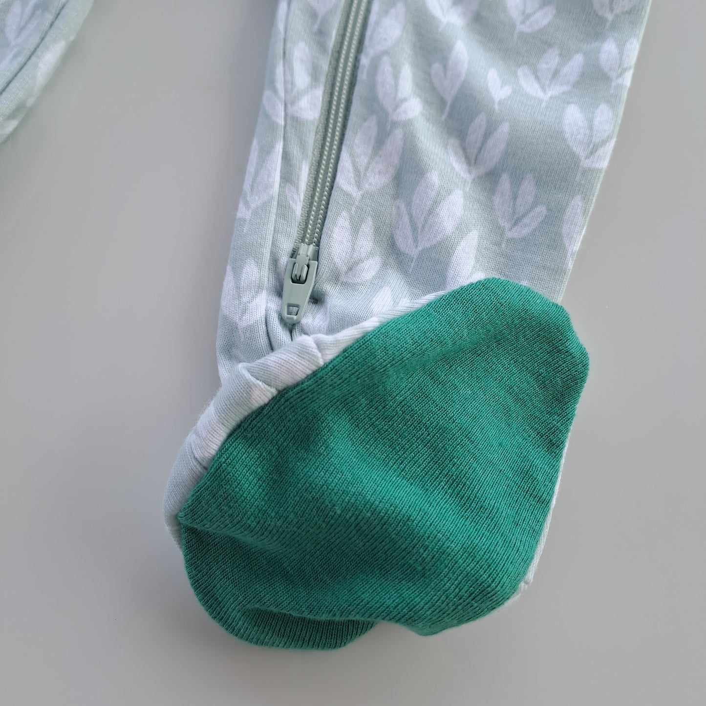 Cloud Island pijama pie cerrado verde - Talla 6a9 meses